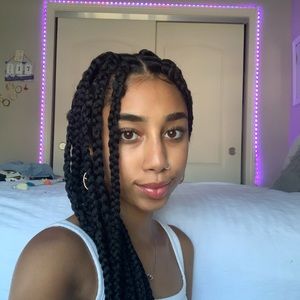 Meet your Posher, Jailine